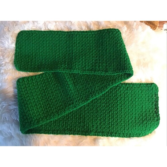 Handmade Emerald Green Scarf Neck Warmer Crochet Unisex - Picture 4 of 4